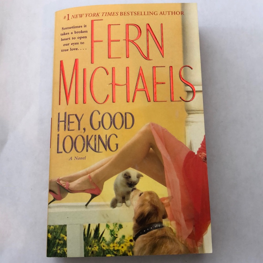 ⭐️5 for $15⭐️ Hey, Good Looking by Fern Michaels | Book